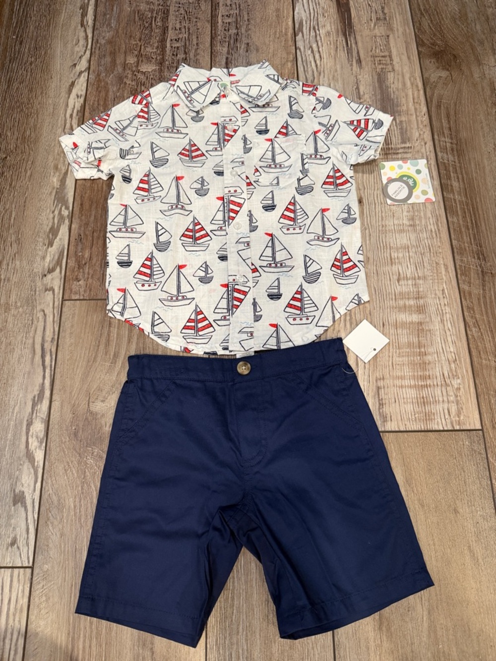 NEW! Little Me White Button-Up Shirt with Red & Navy Sailboats Size 2T - Picture 2 of 6